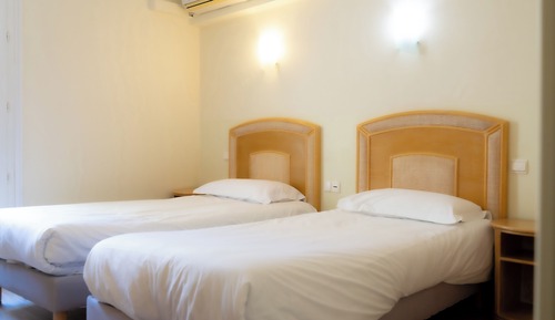 Economy-Doppel- oder -Zweibettzimmer, Balkon