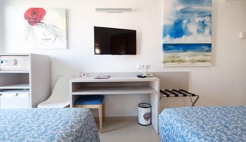 Doppelzimmer, Terrasse (2 Adults + 1 Child)