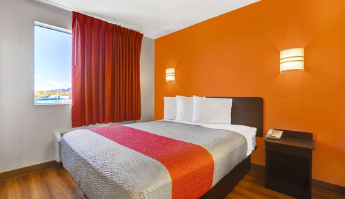 Standardzimmer, 1 Queen-Bett, Nichtraucher