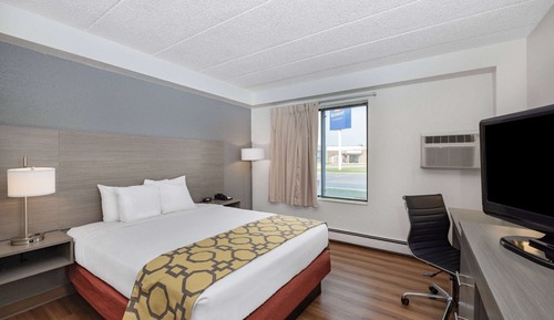 Zimmer, 1 Doppelbett, barrierefrei, Nichtraucher (Mobility, Roll-In Shower)