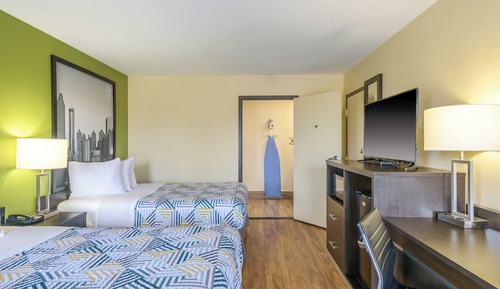 Standardzimmer, 2 Doppelbetten, barrierefrei, Nichtraucher