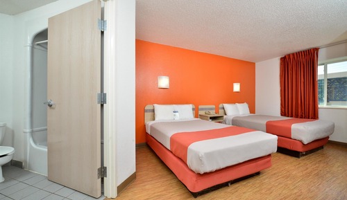 Standardzimmer, 2 Doppelbetten, barrierefrei, Nichtraucher