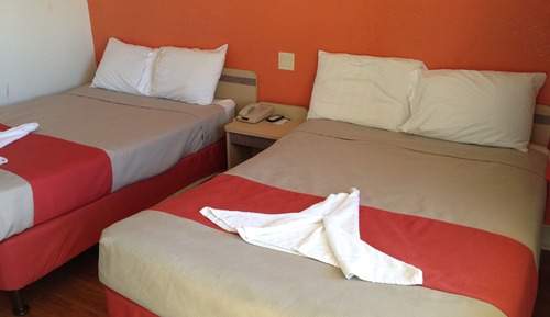 Standardzimmer, 2 Doppelbetten, barrierefrei, Nichtraucher