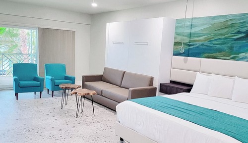 Studiosuite (Royal Palm)