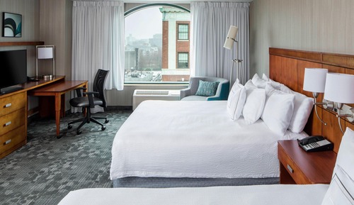 Zimmer, 2 Queen-Betten, Nichtraucher