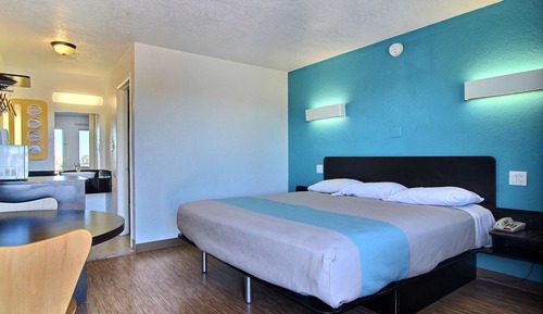 Deluxe-Zimmer, 1 King-Bett, Nichtraucher, Kühlschrank und Mikrowelle