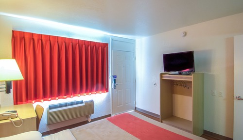 Standardzimmer, 1 Queen-Bett, Nichtraucher, Kühlschrank und Mikrowelle