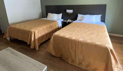 Doppelzimmer, 2 Doppelbetten, Nichtraucher