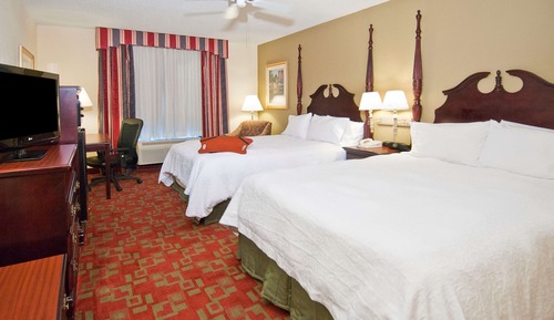 Zimmer, 2 Queen-Betten, Nichtraucher, Kühlschrank und Mikrowelle