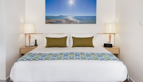 Zimmer, 1 King-Bett, Gartenblick