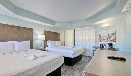 Zimmer, 2 Queen-Betten, Stadtblick