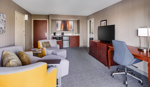 Zimmer, 1 King-Bett und Schlafsofa