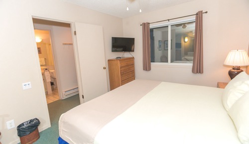 Premium-Zimmer, 1 King-Bett und Schlafsofa, Küche, Meerblick (Premium One Bedroom Unit-Room 303-No)