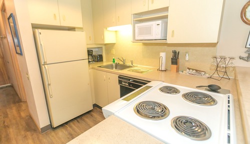 Premium-Zimmer, 1 King-Bett und Schlafsofa, Küche, Meerblick (Premium 1 Bedroom Unit- Room 309-No P)