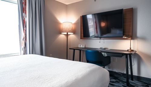 Suite, 1 King-Bett und Schlafsofa, Nichtraucher (Mobility/Hearing Accessible, Tub)