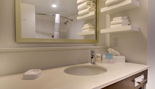 Zimmer, 1 King-Bett, barrierefrei, Nichtraucher (w/ bathtub)