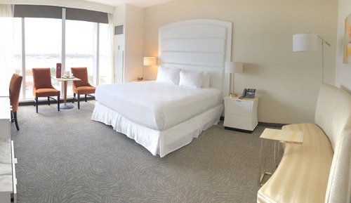 Superior-Zimmer, 1 King-Bett, Buchtblick