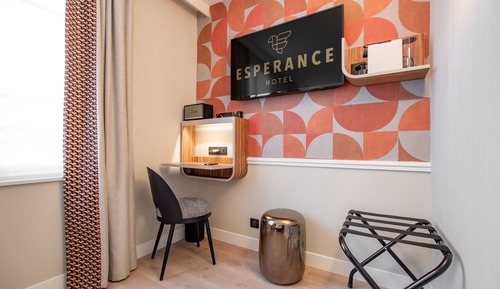 Deluxe-Doppel- oder -Zweibettzimmer