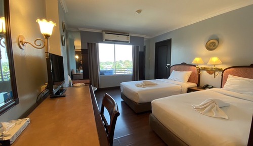 Superior-Doppel- oder -Zweibettzimmer