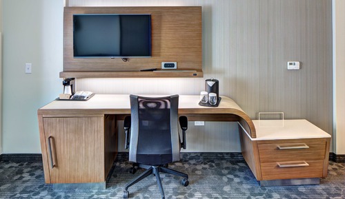 Zimmer, 1 King-Bett und Schlafsofa, Flussblick