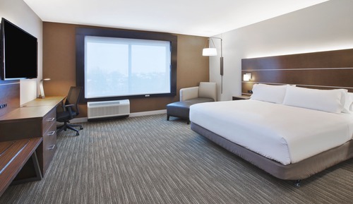 Standardzimmer, 1 King-Bett, barrierefrei (Communications, Roll In Shower)