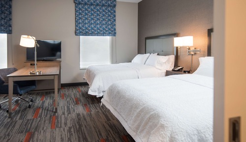 Studiosuite, 2 Queen-Betten, Kühlschrank und Mikrowelle (Wet Bar)