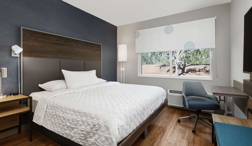 Zimmer, 1 King-Bett, barrierefrei (Hearing)