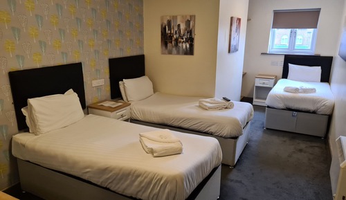 Basic-Dreibettzimmer