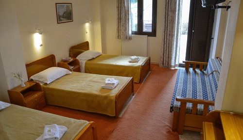 Standard-Vierbettzimmer