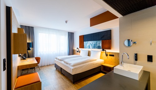 Exclusive-Suite