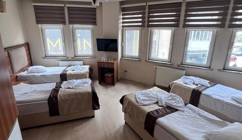 Standard-Vierbettzimmer