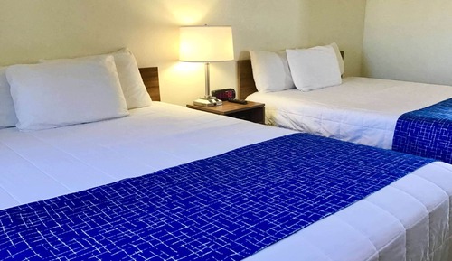 Suite, 2 Queen-Betten, Nichtraucher (1 Room)