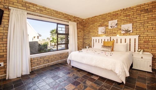 Executive-Suite, 2 Schlafzimmer, Küche, zum Innenhof hin