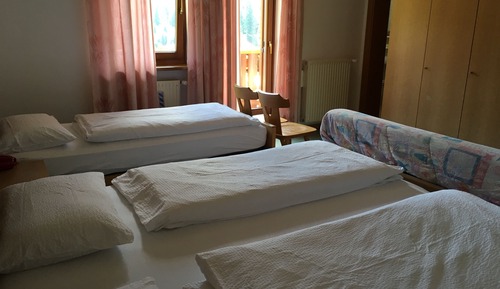 Vierbettzimmer