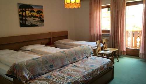 Dreibettzimmer