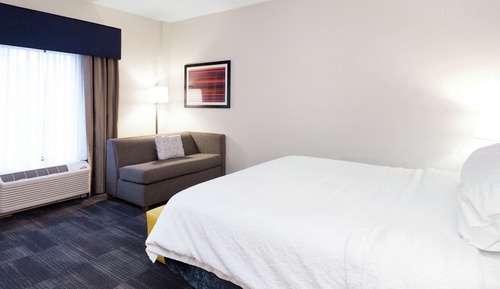 Zimmer, 1 King-Bett, Nichtraucher, Kühlschrank und Mikrowelle