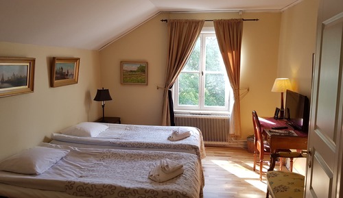 Zweibettzimmer, eigenes Bad