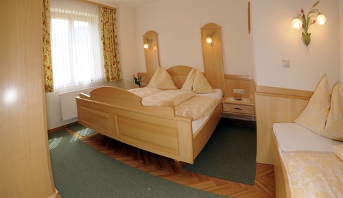 Dreibettzimmer