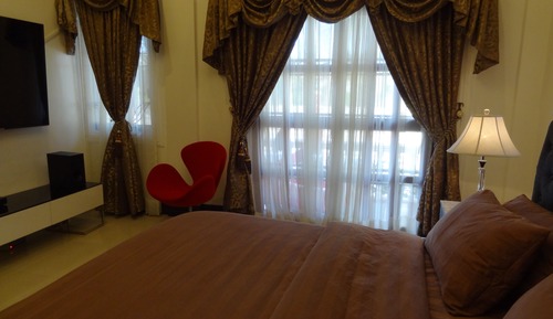 Executive Room