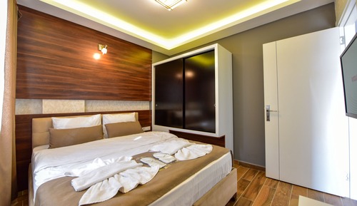 Standard-Suite, 1 Doppelbett und Schlafsofa