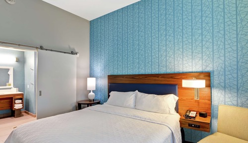 Suite, 1 King-Bett, Nichtraucher (Rollin Shower)