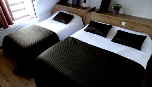 Dreibettzimmer