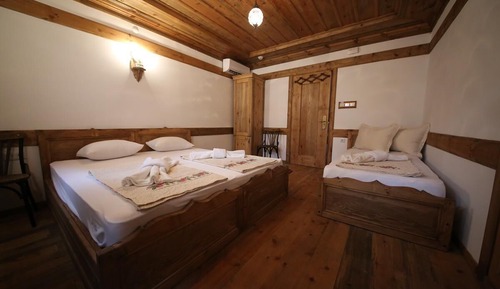 Familien-Dreibettzimmer, Mehrere Betten