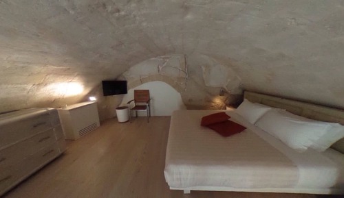 Maisonette (Suite and Private Spa)