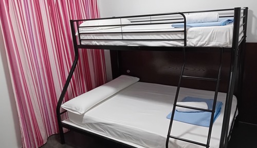 Apartment, mit Bad (de dos niveles)