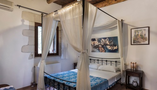 Traditional-Villa, 2 Schlafzimmer, eigener Pool, Poolblick