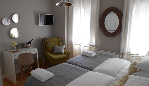 Standard-Doppel- oder -Zweibettzimmer