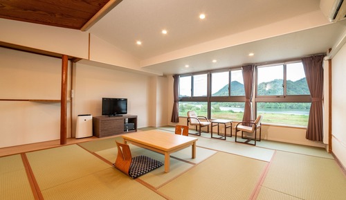 Standardzimmer, Nichtraucher, Flussblick (Japanese Style, Shared Bathroom)