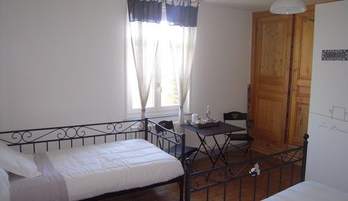 Dreibettzimmer (Senséenne)