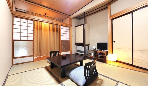 Traditional-Dreibettzimmer, Nichtraucher, Gemeinschaftsbad (Japanese Style, Main Building)